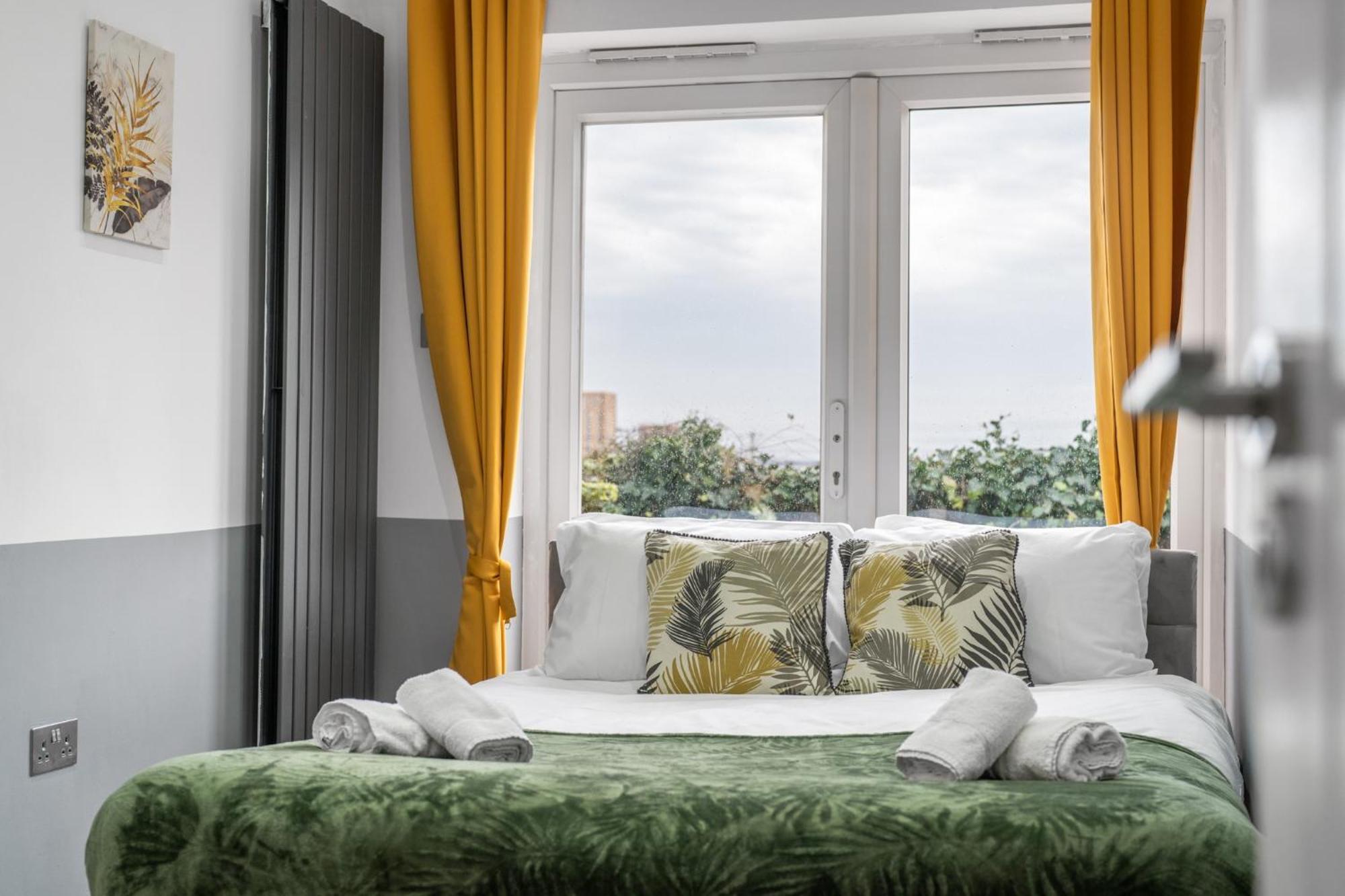Peaceful 3 Bed Acton Retreat Zone 2 Sleeps 9 Casa de Férias